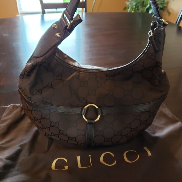 Brown monogram Gucci hobo - Picture 2 of 3